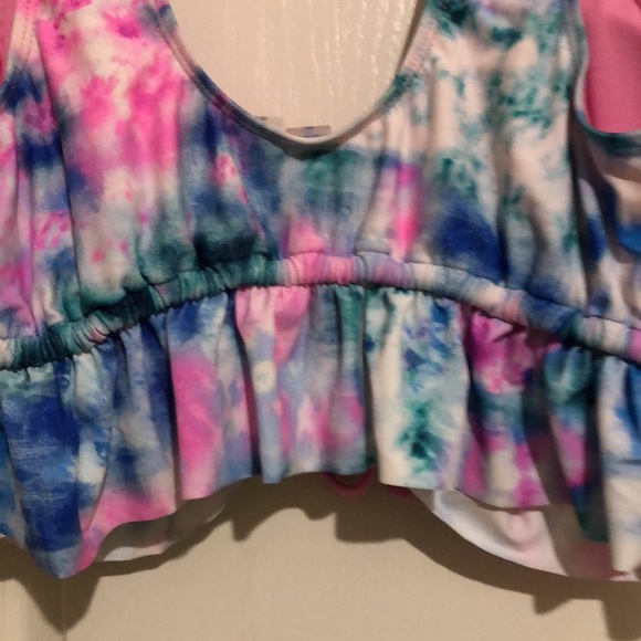 NWT decree Swimsuit Top Size 1 X . - Picture 4 of 4